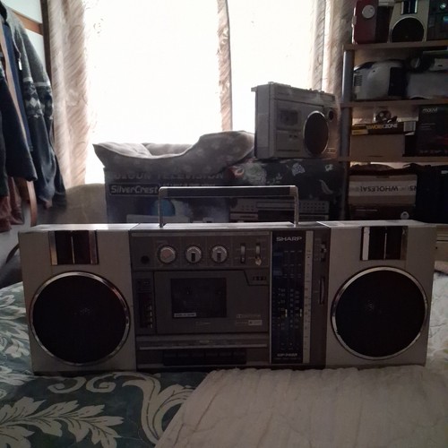 Sharp 7400 stereo radio - sharp,