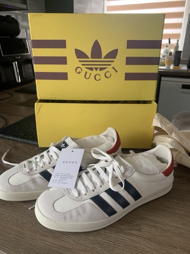 Boxed new gucci adidas gazelle - boxed,