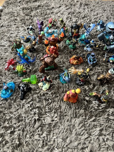 Skylanders figure bundle lot - lot,
