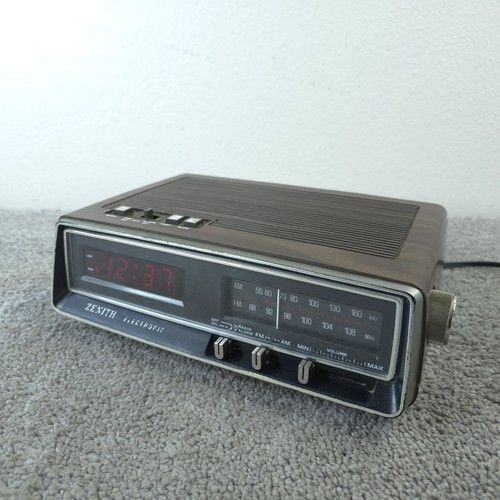 Zenith r450w vintage digital - zenith,