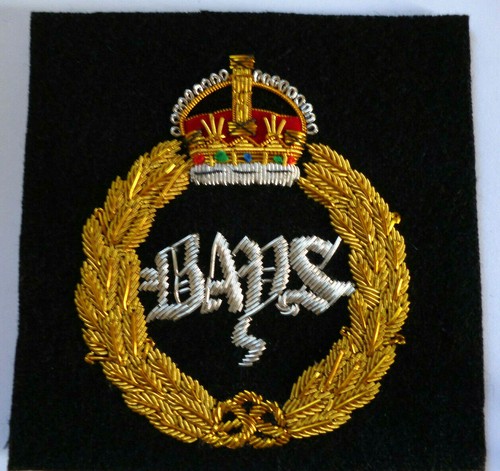 The queens bays - bays, badge