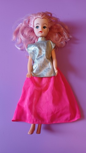 1985 space fantasy - fantasy, doll