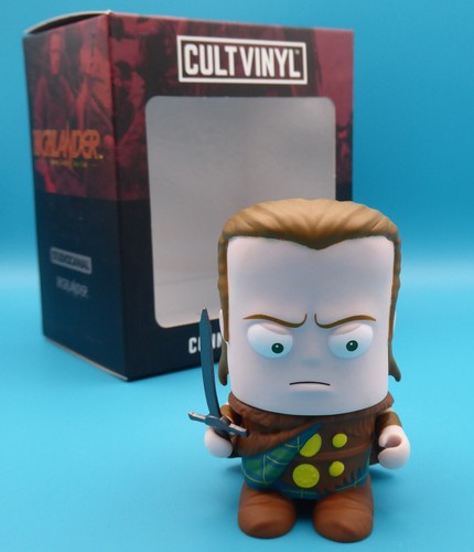 Cult vinyl figure - 04, connor