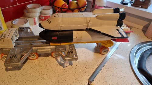 Matchbox mega rig space - matchbox,