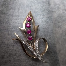 9ct Yellow Gold Ruby & Diamond