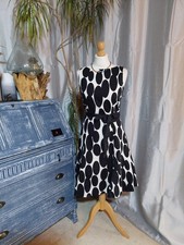 Wallis classic black spotted