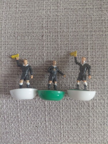 Subbuteo referee 2 - 1,
