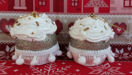 Hand decorated christmas - hand-decorated,