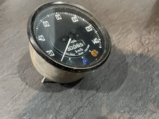 LAND ROVER  101 & SERIES 3  WITH 600-16 TYRES JAEGER SPEEDOMETER KILOMETERS