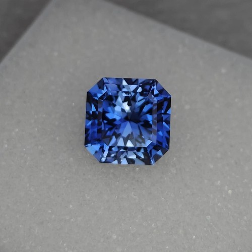 Natural kashmiri blue sapphire - kashmiri,
