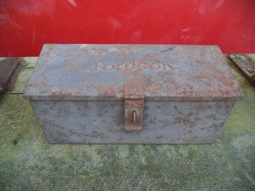 Tractor tool box - box, fordson