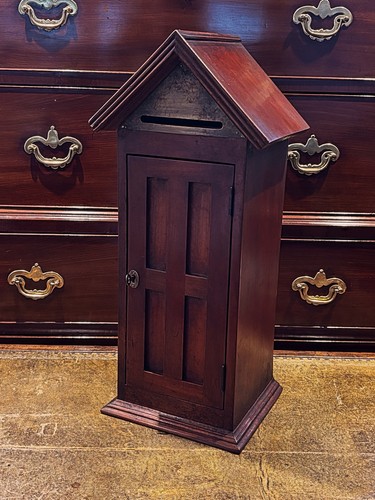 Mahogany locking table top - locking,