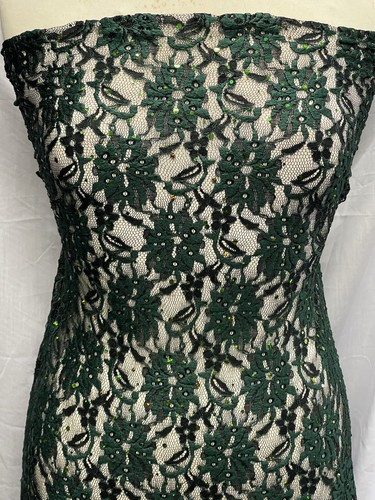 Black green studded - 1m, stretch