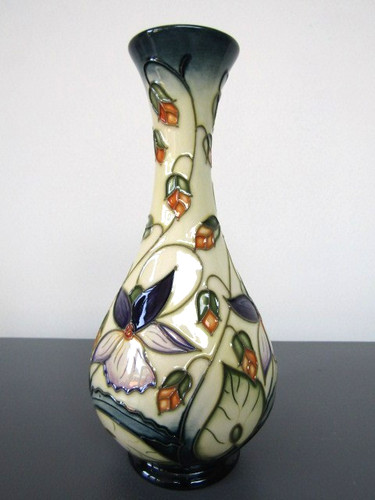 Moorcroft vase sweet thief - vase,