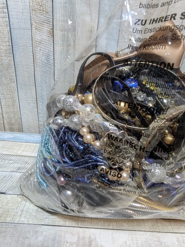 2kg broken costume jewellery - costume,