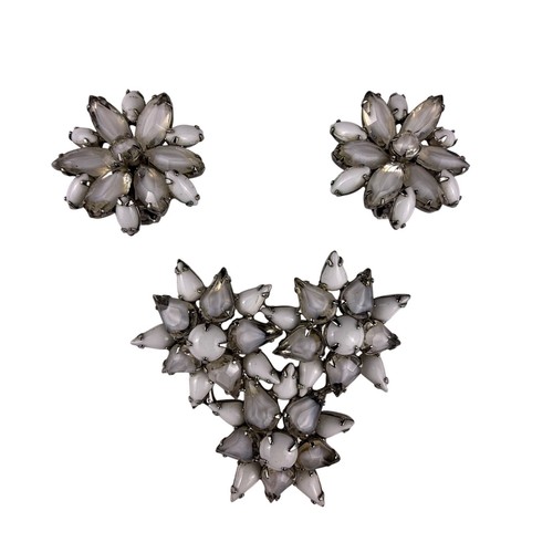 Vintage floral clip - vintage, clip-on