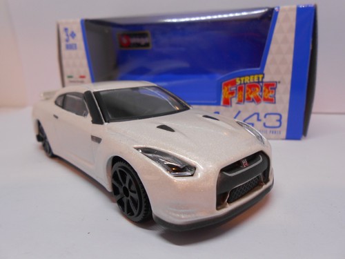 Toy car nissan skyline gtr - toy,