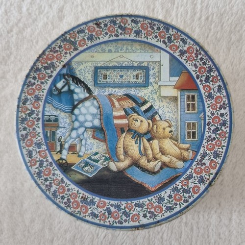 Vintage set cork backed - set,