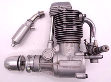 O.S FS -61 4 STROKE NITRO ENGINE GOOD CLEAN CONDITION WITH GLOW PLUG