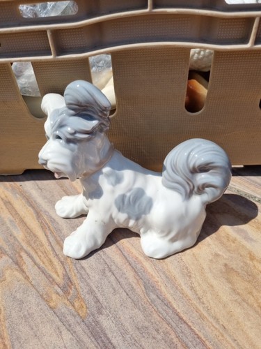 Beautiful lladro porcelain - beautiful, dog