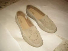 Ladies shoes ‘ Softlites ‘
