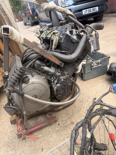Honda cbr 1100xx engine - cbr,