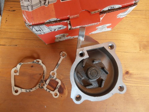 Waterpump for mazda 323 - waterpump,