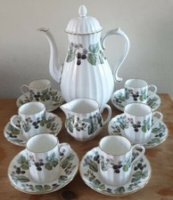 Royal Worcester Lavinia Z-2821