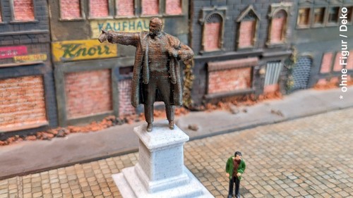 Lenin ussr monument - 1/87,