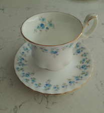 Royal Albert - Memory Lane -