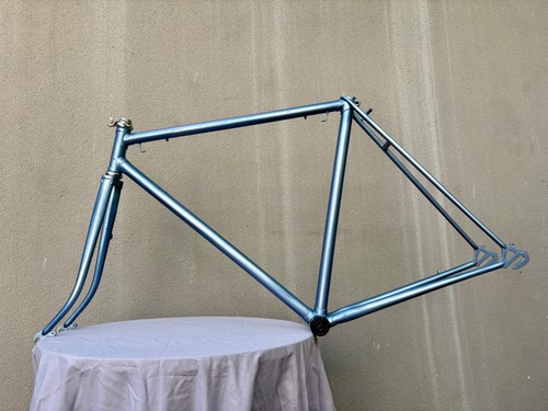 Carlton reynolds 501 road bike - carlton,