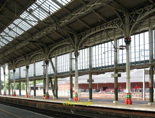 Photo 6x4 preston station - photo,