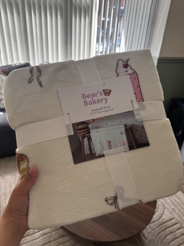 Viral jellycat bear baker - viral,