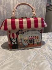 Vendula London Chocolatiers