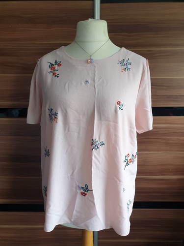 Ladies pretty embroidered - pretty, top