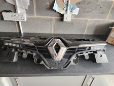 GENUINE 2015 RENAULT CLIO MK4 FRONT UPPER RADIATOR GRILL WITH DLR LIGHTS
