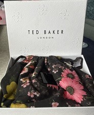 Ted Baker Floral Make