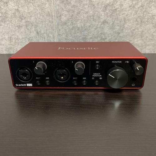 Focusrite scarlett 2i2 - focusrite, 3rd
