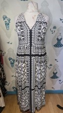 Pretty black white neck - pretty,