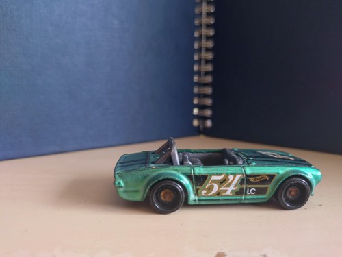Hot wheels triumph - triumph, green