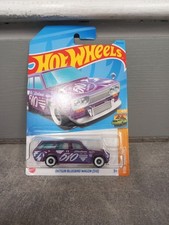 Hot Wheels 71 Datsun Bluebird