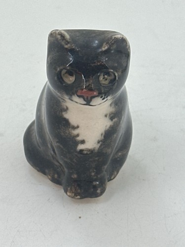 Winstanley ceramic cat - winstanley,