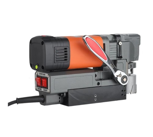 Horizontal magnetic drill - magnetic,