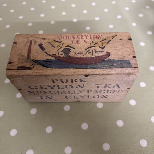 Vintage wooden ceylon - wooden, tea