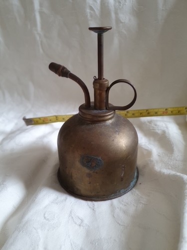 Vintage brass plant water - brass,