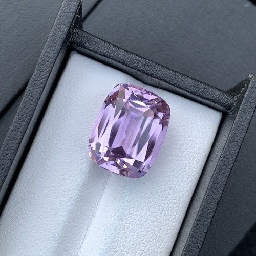 Natural pink kunzite - 21.88,