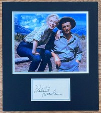 ROBERT MITCHUM SIGNED DISPLAY WITH MARILYN MONROE UACC & AFTAL RD  AUTOGRAPH