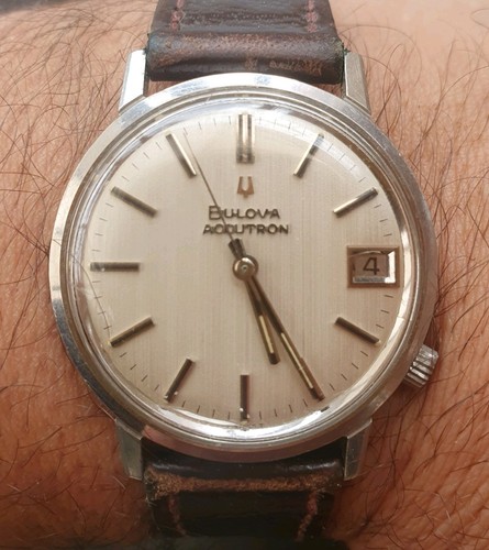 Bulova accutron 2181 date - bulova,
