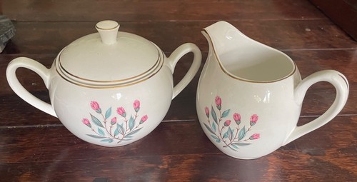 Wedgwood 1960s pink hope - pink, (gold