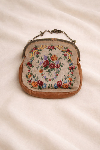 Petit point floral - point,